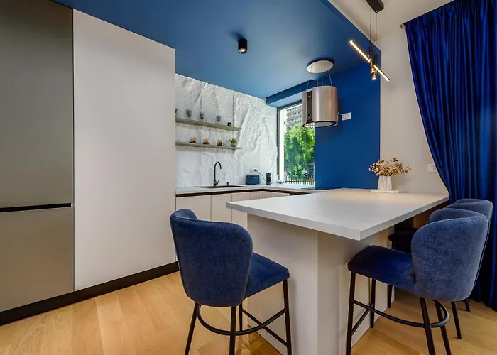 Midnight Blue - Vogh Apartman